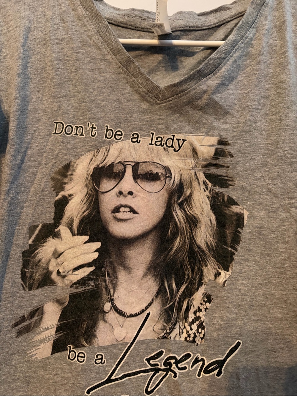 Stevie Nicks "Don't be a lady, be a legend" T-Shirt Size XL Fleetwood Mac - Picture 2 of 4